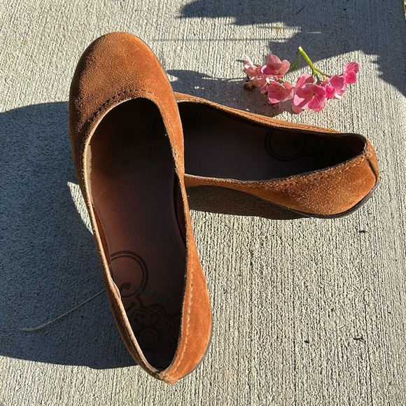 MERRELL AVESSO OAK SUEDE BALLET SLIP ON FLATS SZ 8.5 - Picture 1 of 16